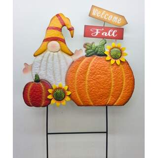 Gnome w/pumpkins on two poles 